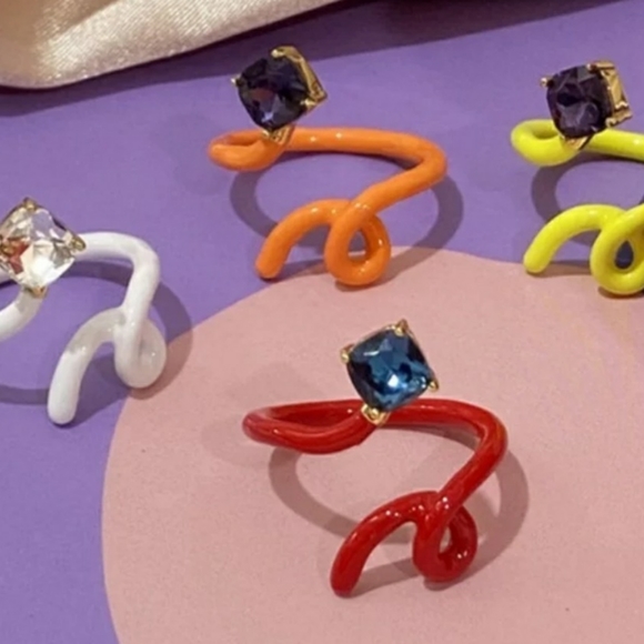 Seen in the jewelry cases of your finest department stores. . .without the price - Picture 7 of 7